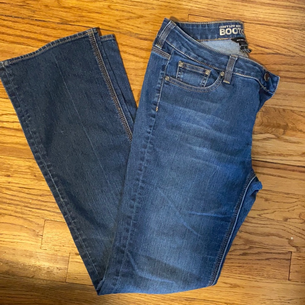 New York & Company Curvy Low-rise Jeans